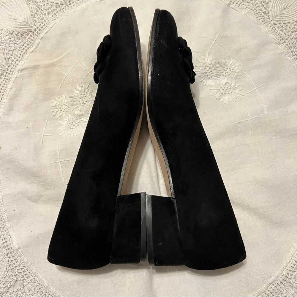 Saks Fifth Avenue Folio Collection Black Suede Pumps Heels Rosette 8.5 AA